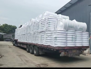 大量出售开松好的枕芯棉，化纤棉，古棉开松料