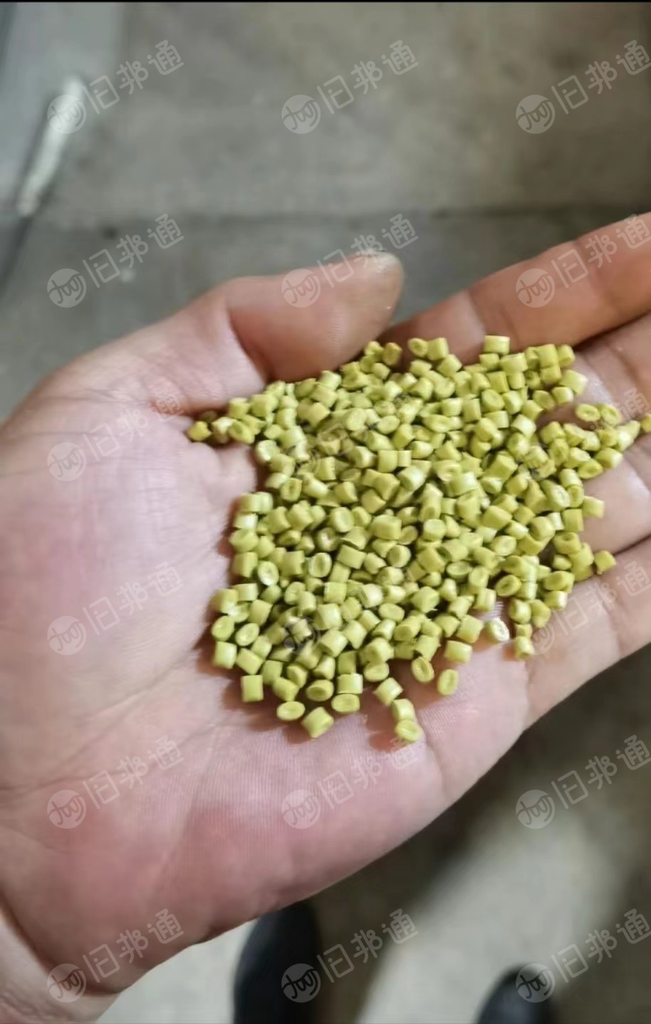 出售黄色低压颗粒,洗洁精颗粒,各种HDPE中空颗粒