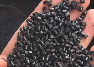 专业生产PS颗粒，相框小机料，注塑级颗粒