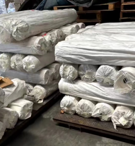 出售纯pvc环保桌垫布可打印，货有7吨,每卷70公斤