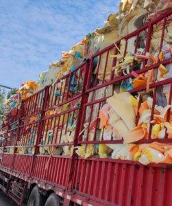 大量收购海绵下脚料，打包棉，有货的联系！