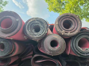 常年大量回收各种废旧网帘、毛布、各种库存网