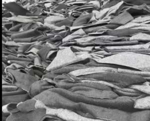 长期稳定出售PET/PP汽车内饰边角料，可开花，压板