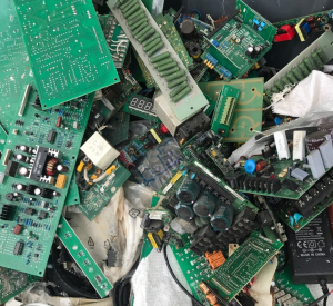 常年大量求购废线路板，电路板，各类电器下来的废板