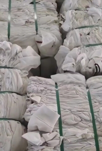 长期出售白布，大白料，二白料，床单被套，擦机布，牛仔裤等