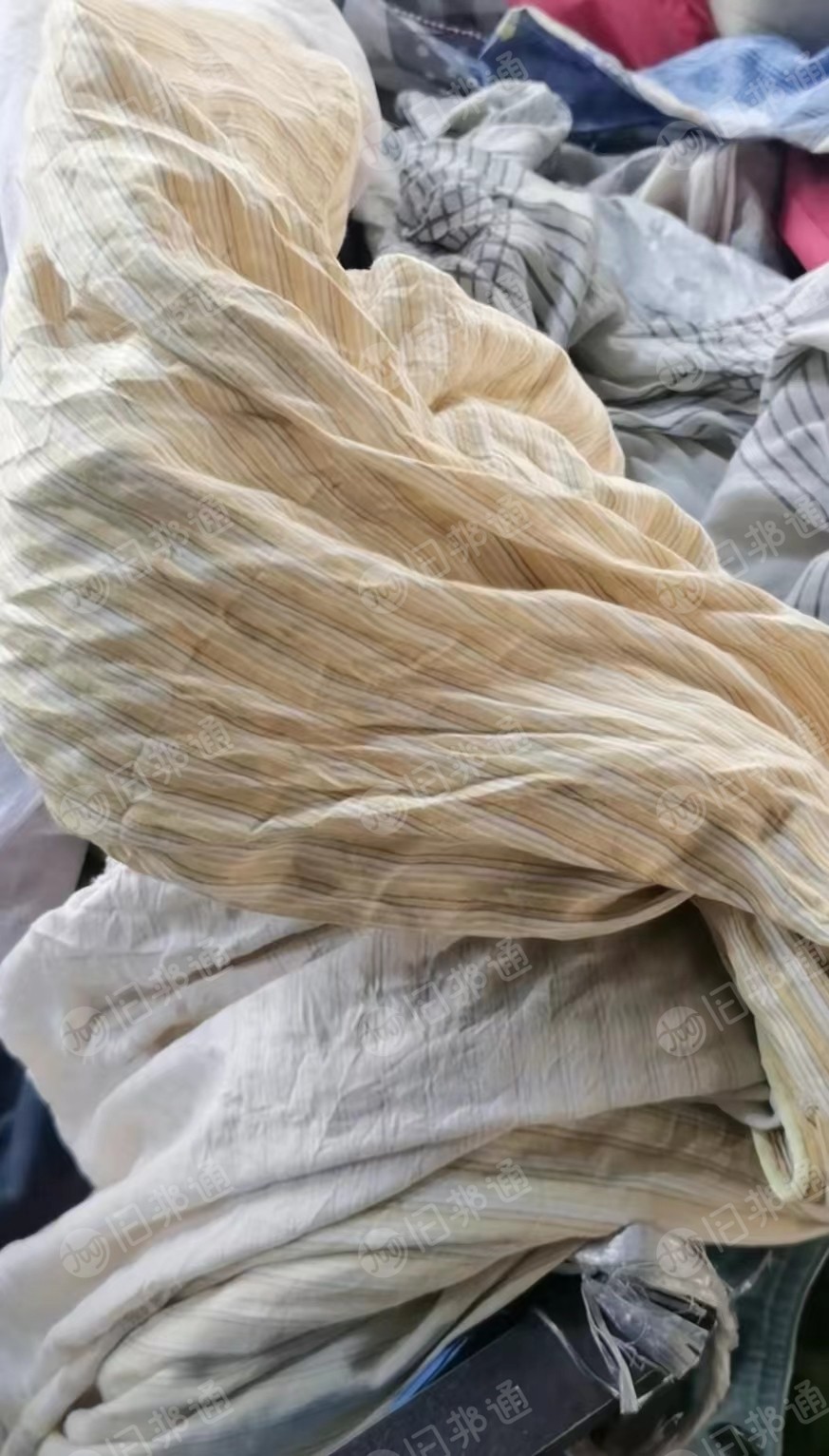 长期大量出售旧衣服大白,二白料,纯棉床单,被套
