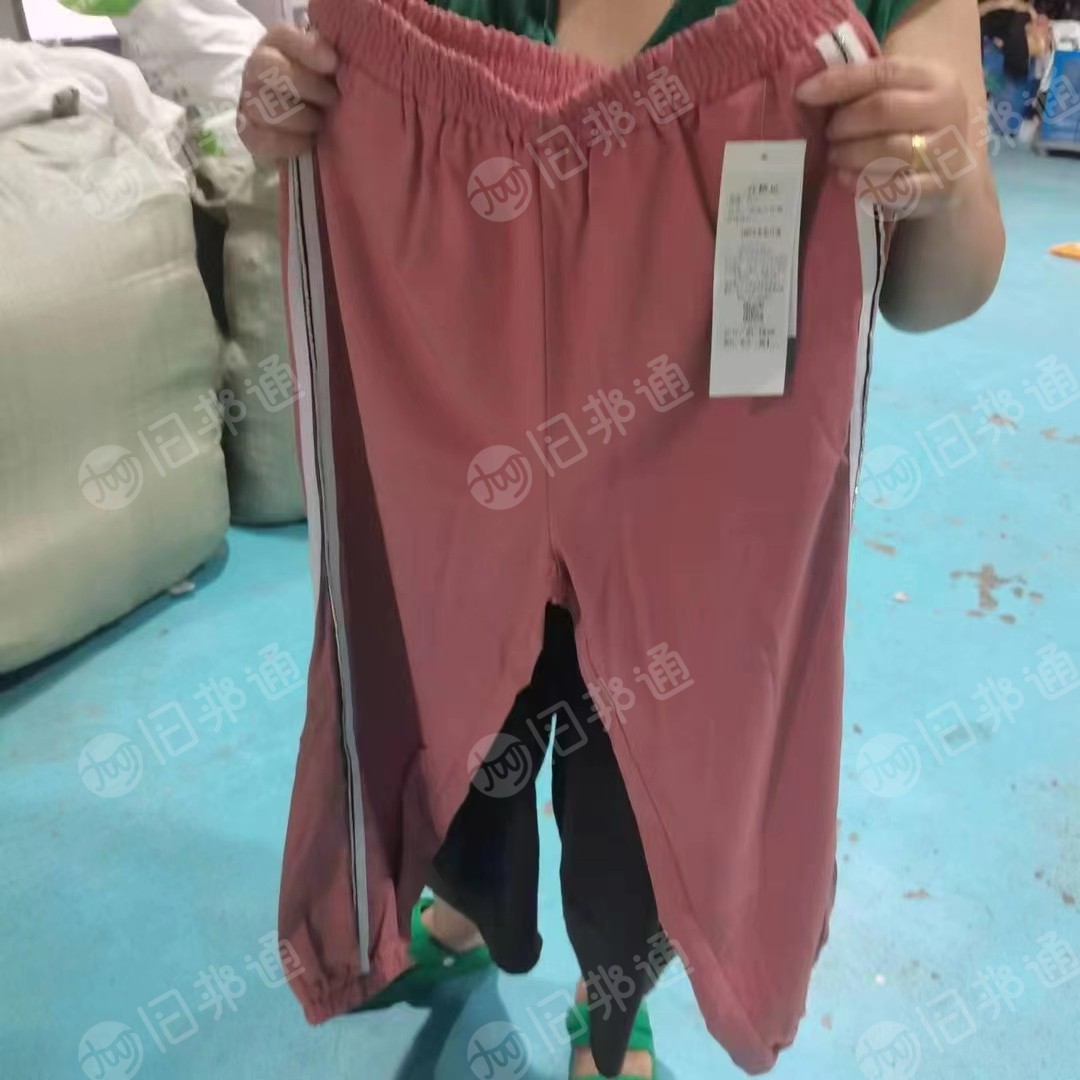 出售库存女裤带吊牌3吨多