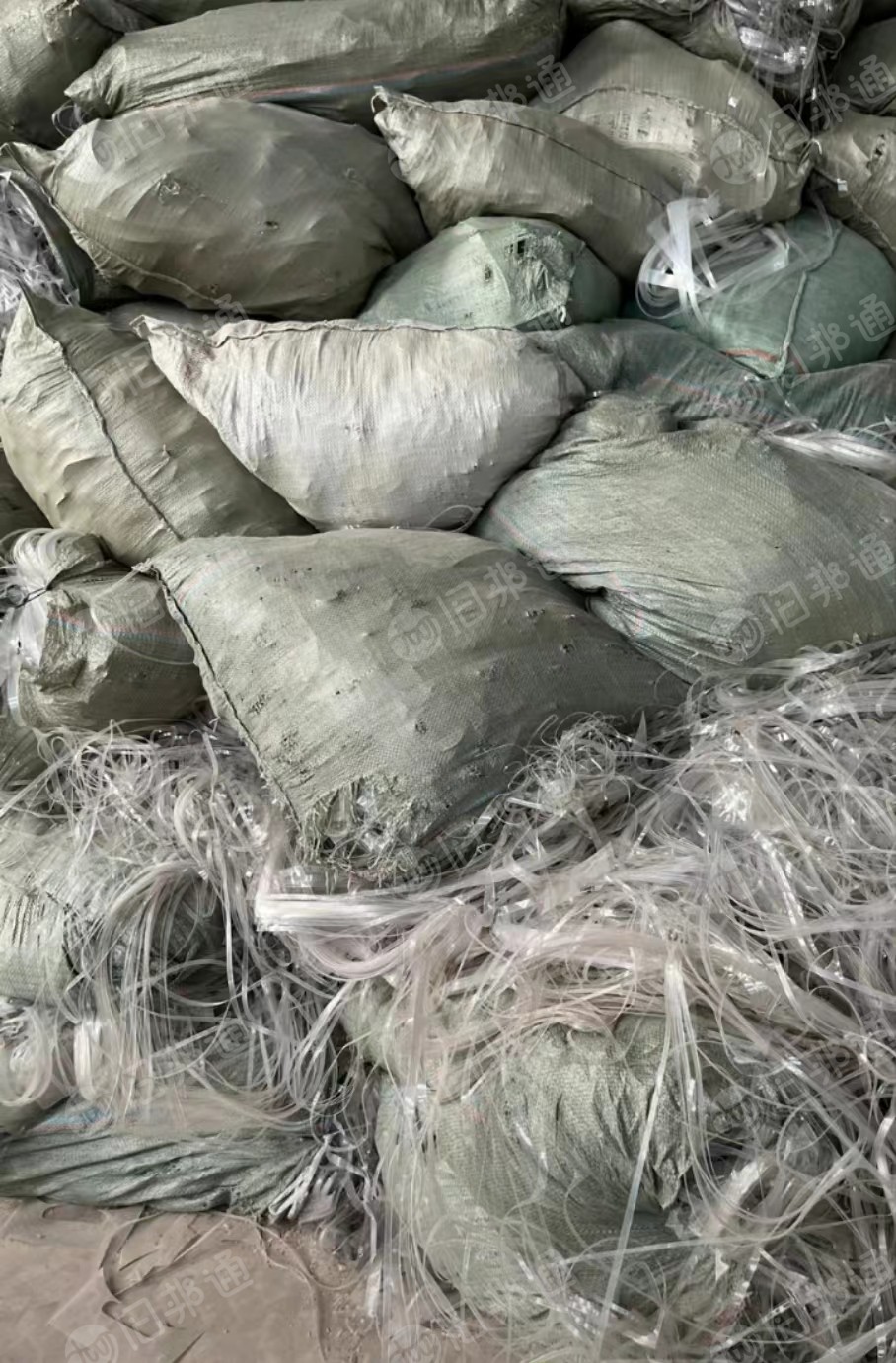 大量收购PET蛋糕盒,边角料,不限地区不限量回收PET花料,滑膜,透明料
