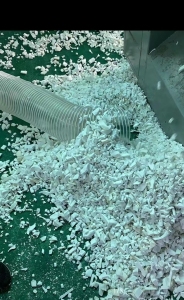 长期出售乳胶颗粒，化妆棉，仿乳胶等沙发填充材料