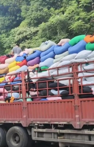 出售遮光布，各种布头，布尾，废布，拉丝料等