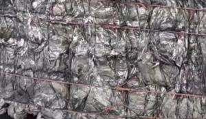 工厂大量供应清洗干净的铝塑膜废料