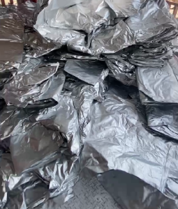 长期出售吨包铝塑内衬废料