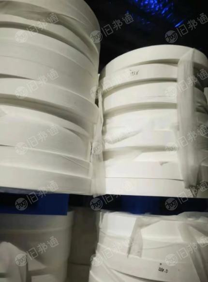本厂大量求购纯pp无纺布,过度布二等品,pp/pe无纺布,流延膜,每月1000吨!