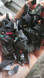 PVC电缆皮破碎料，黑皮彩皮破碎料，全国销售发货