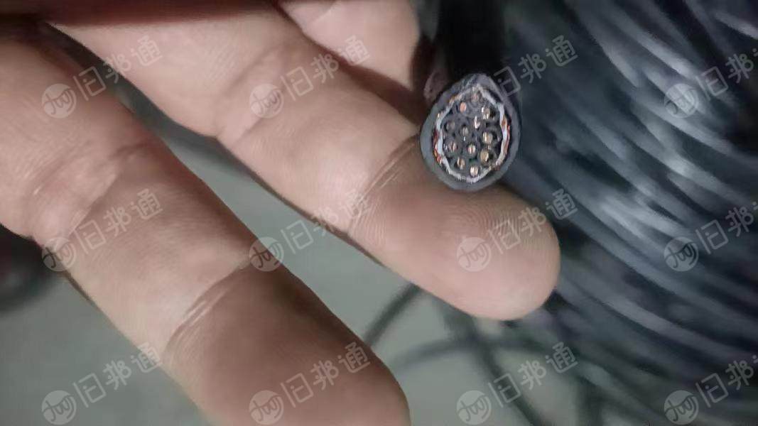 全新的电线电缆,现货6吨处理