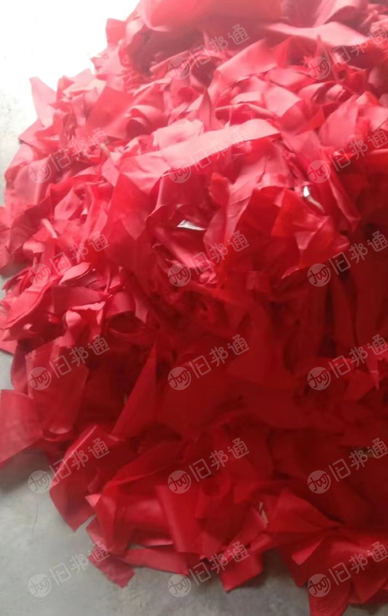 服装厂布碎,棉布,化纤布等,适合做拖把,颗粒,长期出售