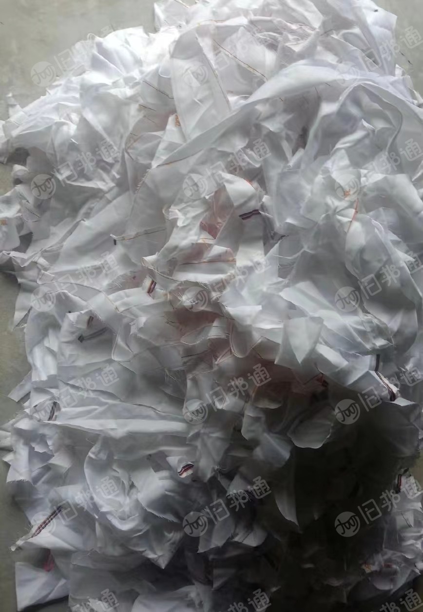 服装厂布碎,棉布,化纤布等,适合做拖把,颗粒,长期出售