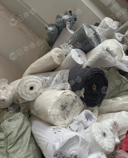 出售服装衬布卷材料5吨,需要的联系