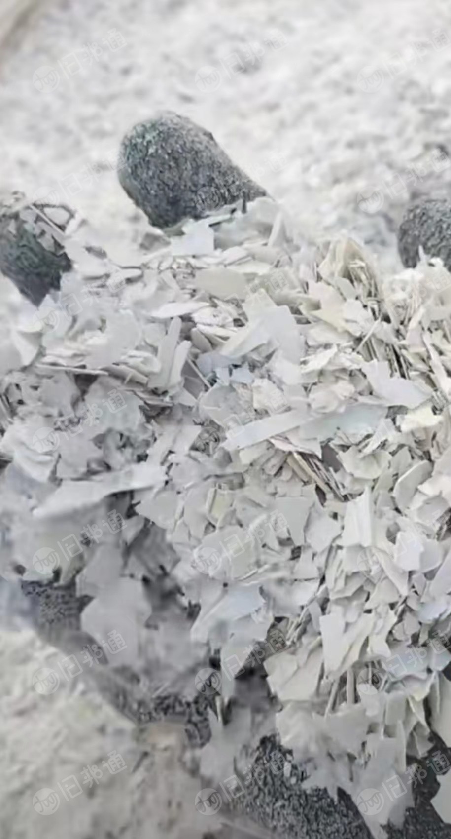 纯白PVC扣板破碎料,干净,现货出售