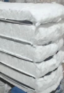 优质土工布，保温毛毡，化纤棉，开花棉等，絮棉、纺纱用，大量出售