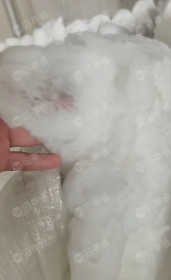 开松好的白色化纤棉,涤纶再生棉,现货几十吨。长期出售