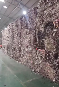 旧衣服黑料破碎料长期大量出售