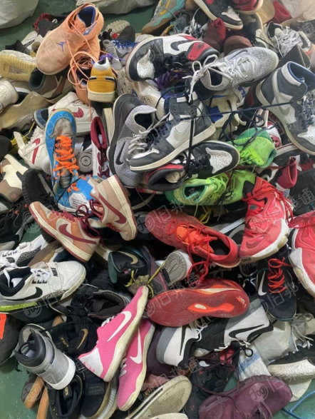 国际鞋，国际包，大码运动鞋大量回收