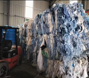 无纺布边角料，纯pp无纺布长期出售