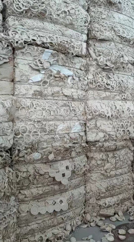 木浆纸,餐具纸边料大量出售