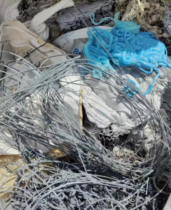 色母厂胶头废料大量出售