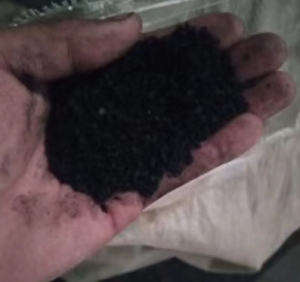 橡胶粉，沥青粉，轮胎胶粉，黑色橡胶颗粒，专业生产销售