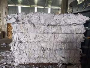 白铜板纸出售，报价1950元/吨