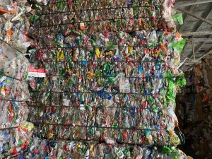 油壶三色混压料，9.6米现货一车