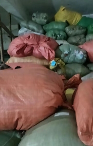 碎布，各种材质碎布，服装厂下脚料，碎布统货，大量出售