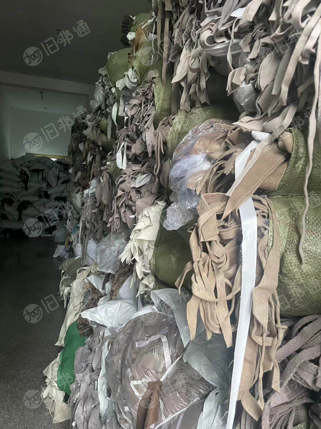 出售毛呢下脚料,羊毛下脚料,碎布料,含毛量高,大量现货