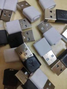 黑色白色充电头废料，现货50吨