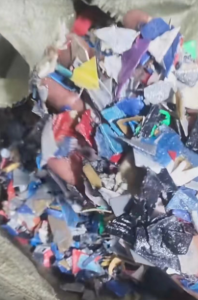 花乙破碎料，机油壶破碎料，托盘破碎料长期出售