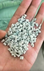 PP复合PE颗粒，PE含量60%，韧性好，厂家直销