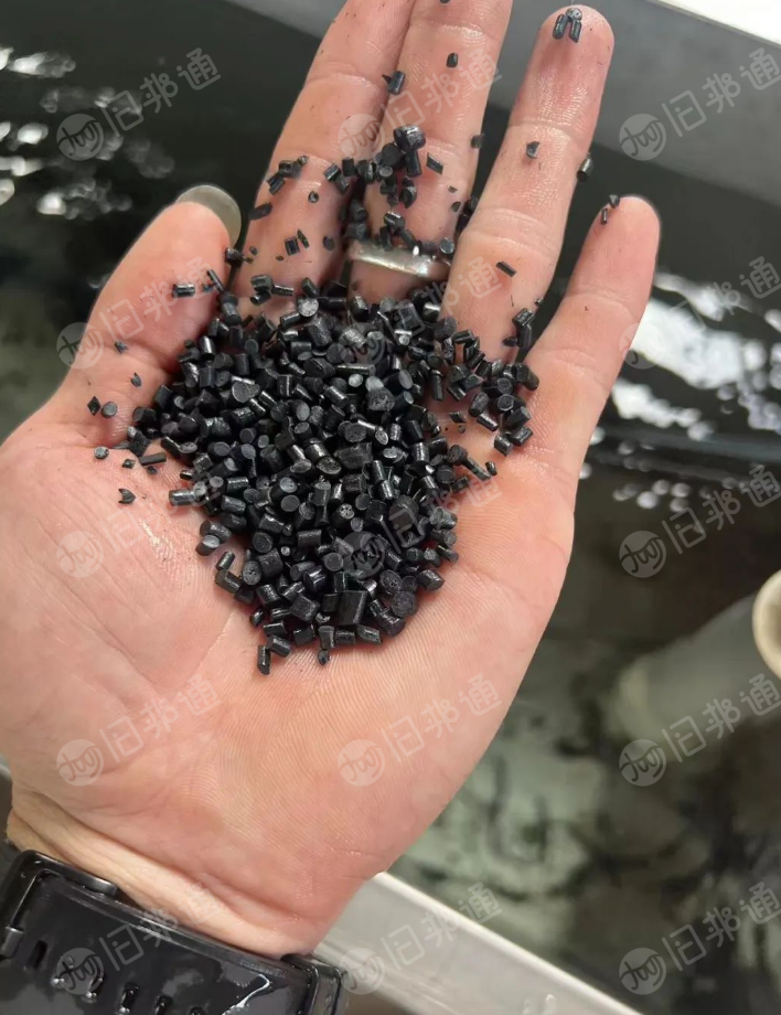 黑色TPU颗粒,硬度85A,便宜出售
