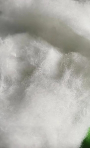 特白纺纱棉，化纤棉，可纺手套纱，拖地纱，大量出售