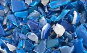 花乙破碎料，蓝桶破碎料，小中空破碎料，造粒拔管用