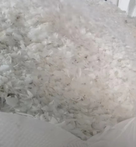 酱油壶破碎料，尿素桶破碎料，娃哈哈破碎料长期大量出售