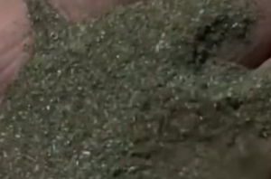 PVC商标纸磨粉料大量出售