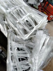 PET吸塑片毛料，瓶胚，绿色聚酯打包带毛料，PET边角料等常年回收