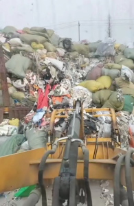 PVC吹毛料，人造革，网革，600D牛津料，广告料长期大量回收