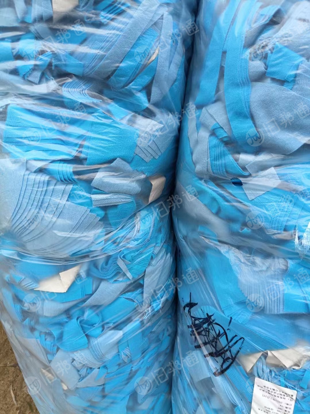 长期大量出售漂白针织纯棉布,漂白针织涤棉布碎,针织布下脚料,各种颜色