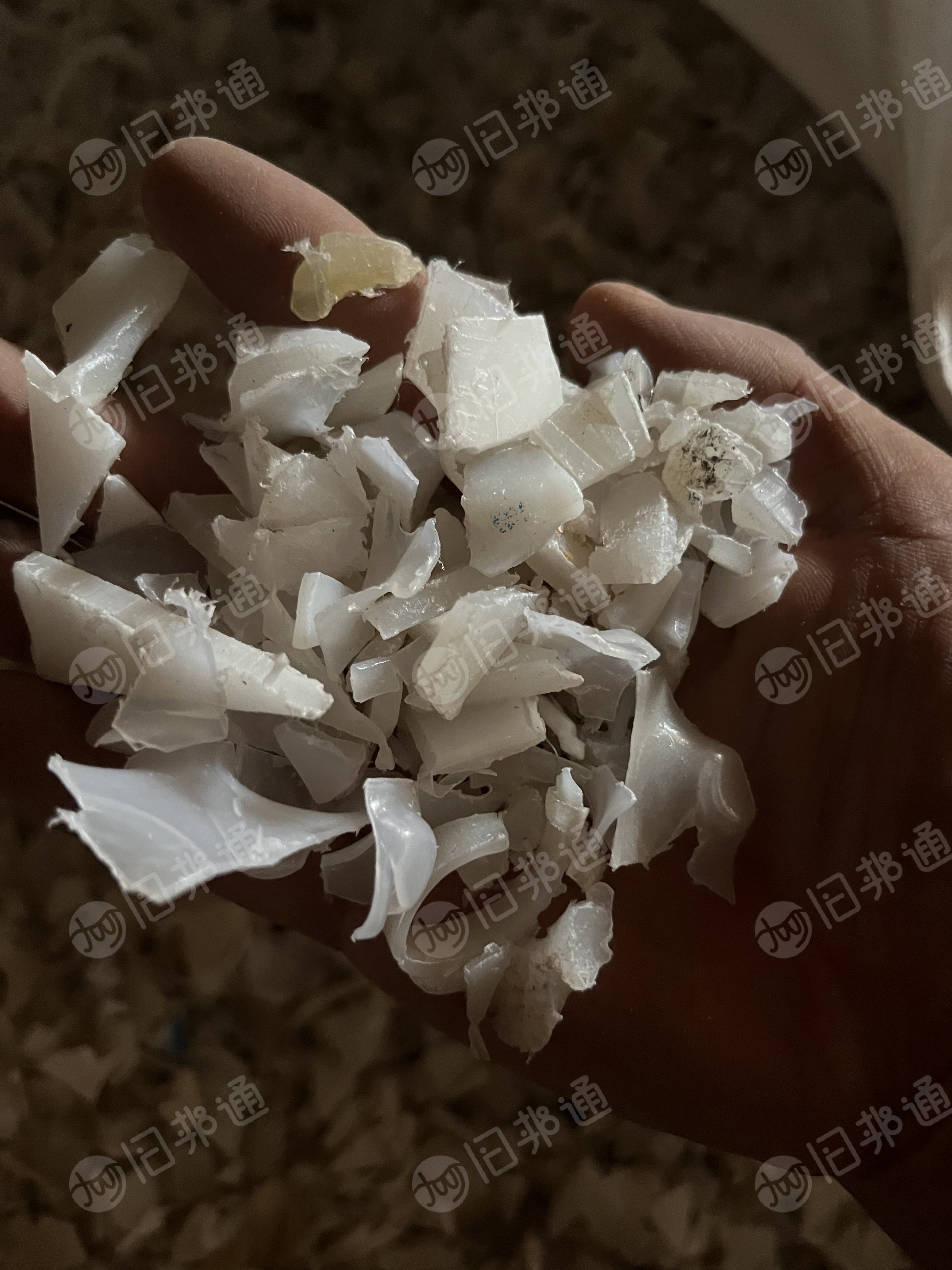 LDPE大白管破碎料出售,现货十几吨