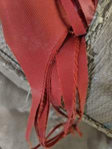 涤纶废布下脚料十吨出售