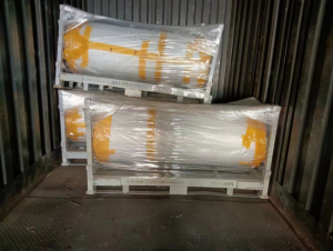 拍卖PET卷膜，现货10吨多