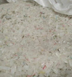 高密度电缆皮破碎料长期出售